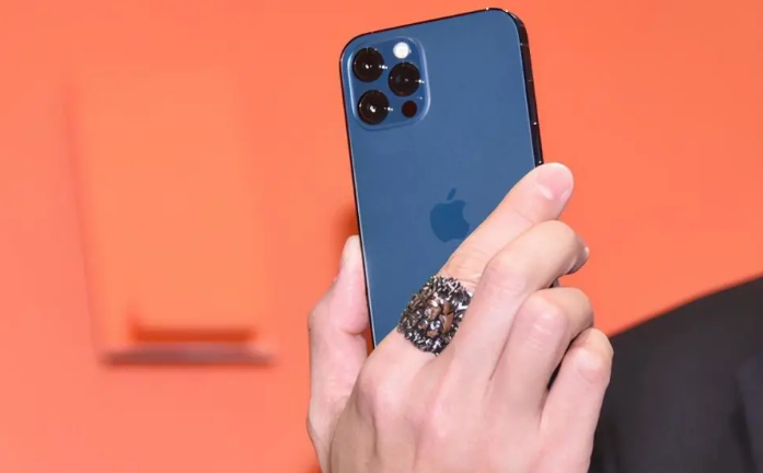 美姑苹果手机维修分享iPhone12系列重启方法教程 